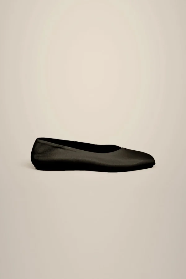 ballerina_a_punta_4.webp Discount Liviana conti Ballerina A Punta Sabbia | Nero