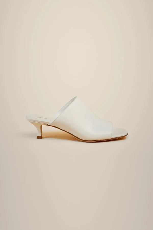 mules_punta_aperta_0.webp Outlet Liviana conti Mules Punta Aperta Bianco | Nero | Argento