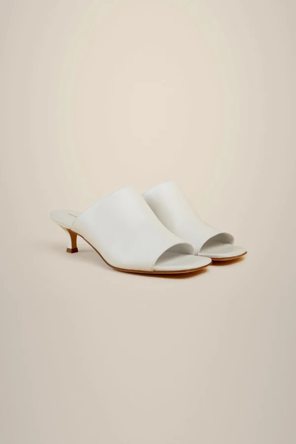 mules_punta_aperta_1.webp Outlet Liviana conti Mules Punta Aperta Bianco | Nero | Argento
