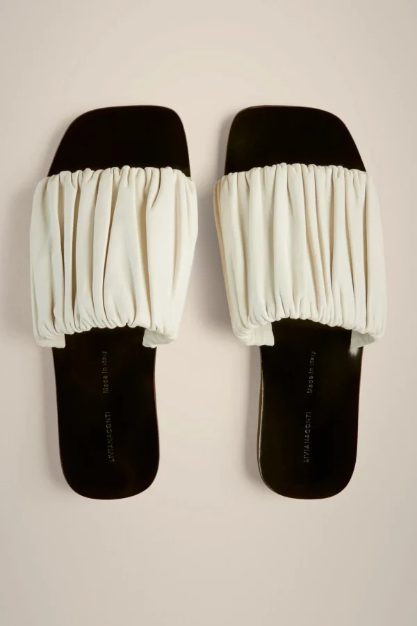 sandalo_flat_2.webp Best Liviana conti Sandalo Flat Bianco/Nero