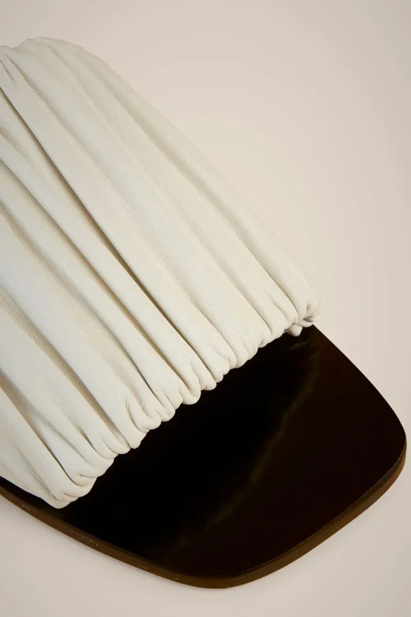 sandalo_flat_3.webp Best Liviana conti Sandalo Flat Bianco/Nero
